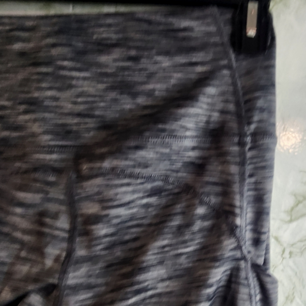FUNANI Gray Capri Leggings - Picture 9 of 13
